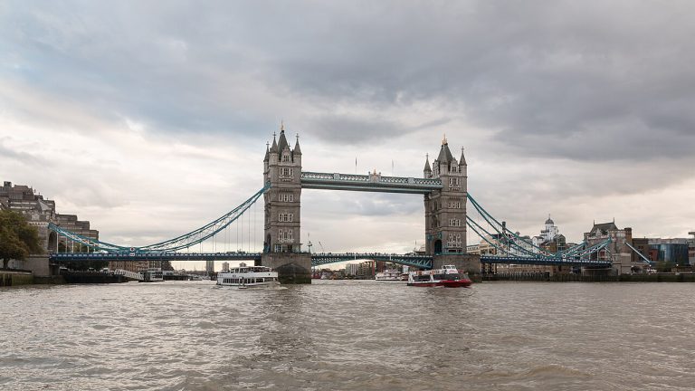 Cầu Tháp London, Anh